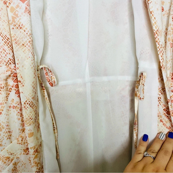 🌟NEW Cupcakes And Cashmere Beige Neptune Snakeprint Satin Trench Coat Size XS - Picture 8 of 12